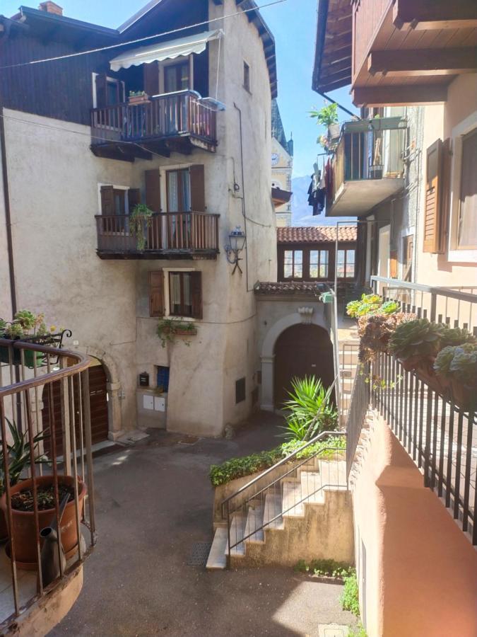 Hotel La Tana Dell'Artista à Arco Extérieur photo